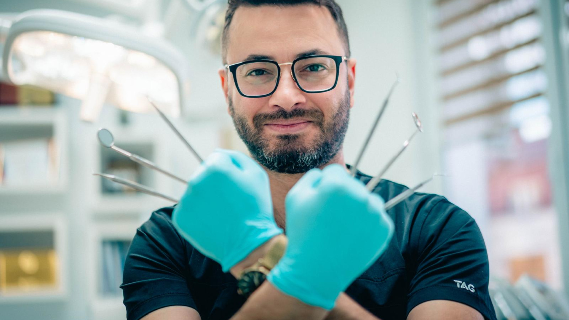 Dr. Aymen Arad - Frica de dentist – cum o învingem și de ce contează să alegi un medic stomatolog empatic în Arad