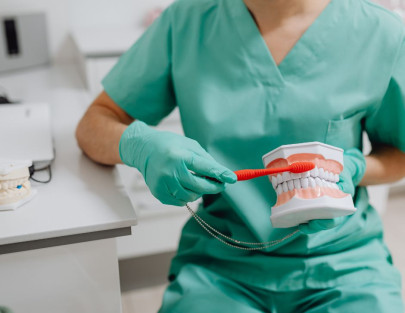 Dr. Aymen Arad - Avantajele unui control stomatologic periodic – de ce să mergi la dentist de 2 ori pe an